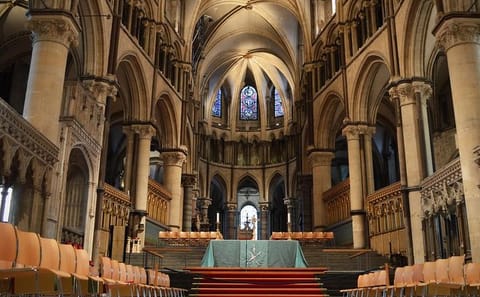 Private Tour of Canterbury Cathedral, Leeds Castle, and Dover Castle