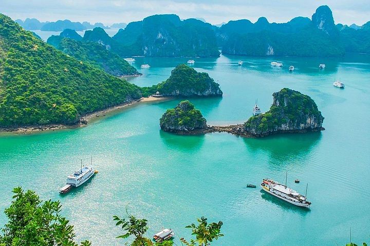 Hanoi, Ninh Binh & Halong Bay: Explore Vietnam’s Natural Wonders and Culture