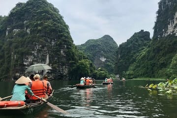 Bai Dinh Trang An Day Trip with Lunch, Boat Trip and Electric Car