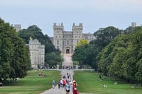 Transfer from Southampton to Heathrow via Stonehenge and Windsor 10