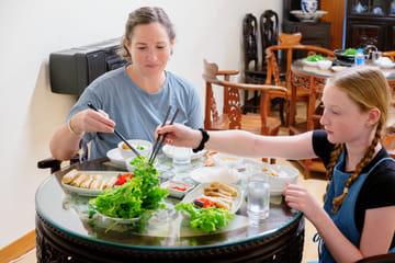 Hanoi Traditional Embroidery Workshop Experience