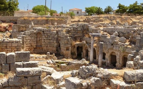 Private Full Day Tour of Ancient Corinth from Athens