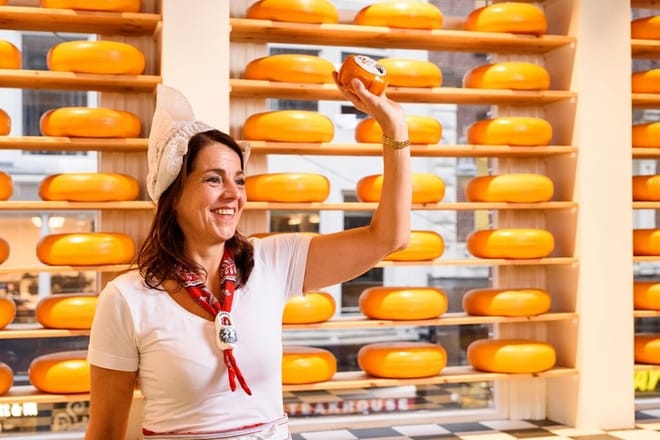 Amsterdam Day Trip from Brussels With Cheese, Clogs and Windmills 8