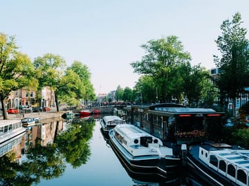 Day Trip to Amsterdam and Zaanse Schans Windmills from Brussels