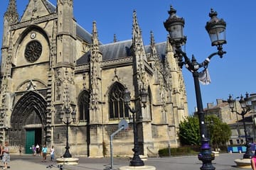 Private Guided Historic Walking Tour of Bordeaux