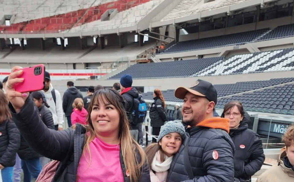 Boca Juniors and River Plate Stadiums Tour in Buenos Aires