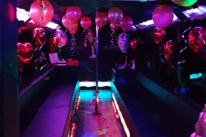 St. Maarten Private VIP Party Bus Rental up to 25 Guests photo 4