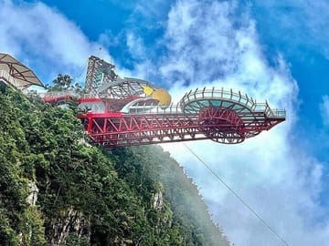 Eagle nest glass skywalk