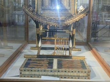 Private Half Day Tour to Old Egyptian Museum Tahrir Square