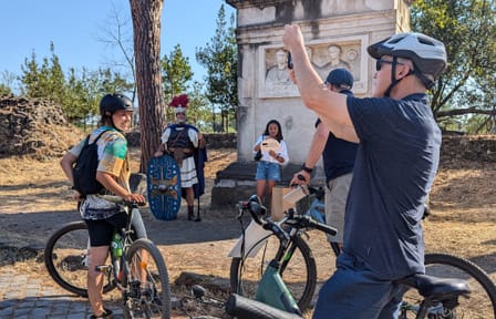 Bike Tour of Appia Antica and Aqueduct Park in Rome
