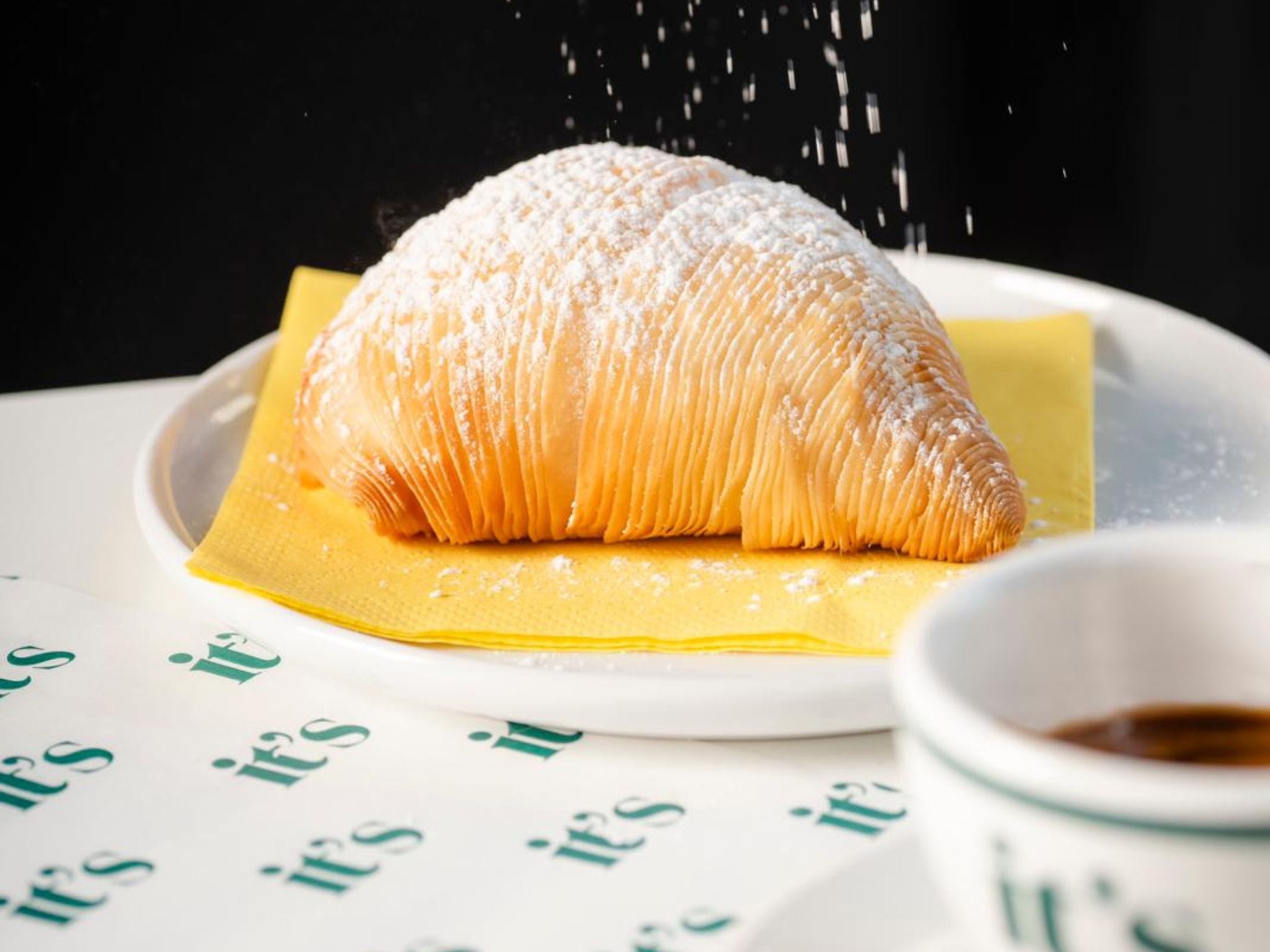 Neapolitan Coffee Tasting Experience with Pastries