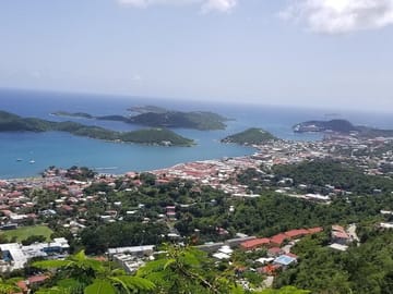 Private 4-Hour Jeep Tour of Charlotte Amalie and Smith Bay