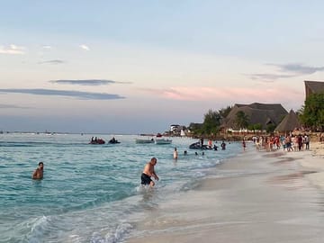 8-Day Safari and Beach Experience in Tanzania and Zanzibar