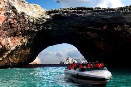 Par-02 : Ballestas Islands & Paracas Reserve – Full Day Escape