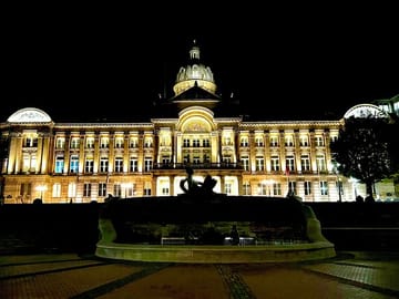Birmingham City Tour: Explore Culture and History in 5 Hours
