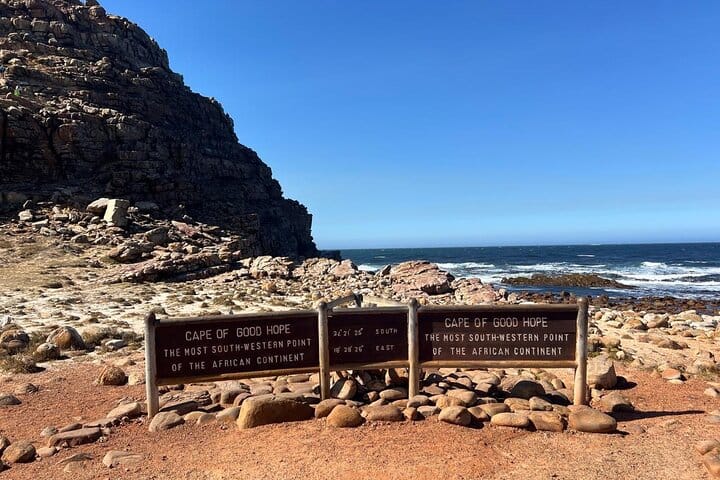 Full-Day Cape of Good Hope and Table Mountain with Penguins Tour