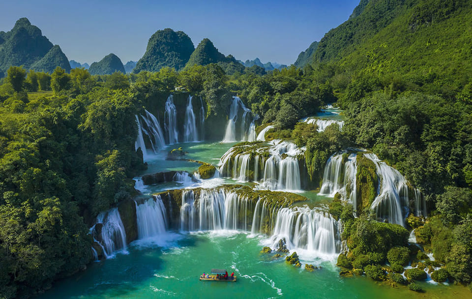 Adventure to Ban Gioc Waterfall – Ba Be Lake 3 days 2 nights