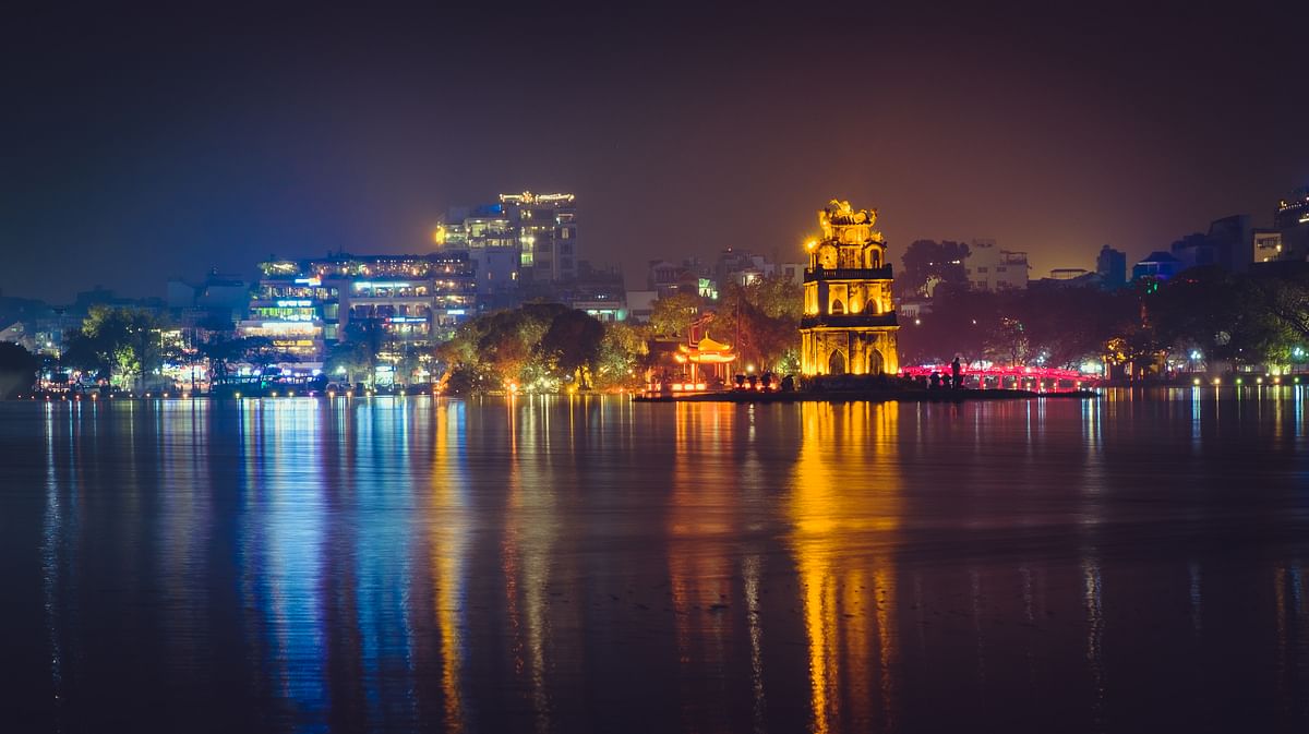 Hanoi to Ho Chi Minh City: Explore Vietnam's Heritage and Highlights Tour