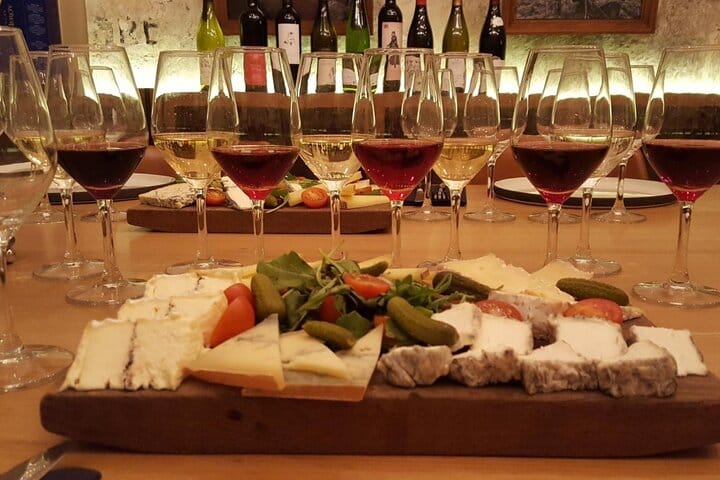 Montmartre Cheese and Wine tasting Walking Tour 2