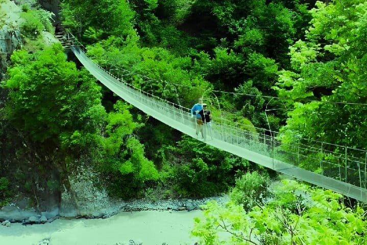 Suspenion bridge-Azerbaijan multi day tour-Lahic tour-lahij tour-nature tour-hiking tour