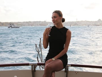 Culinary Yacht Cruise Along Istanbul's Bosphorus River