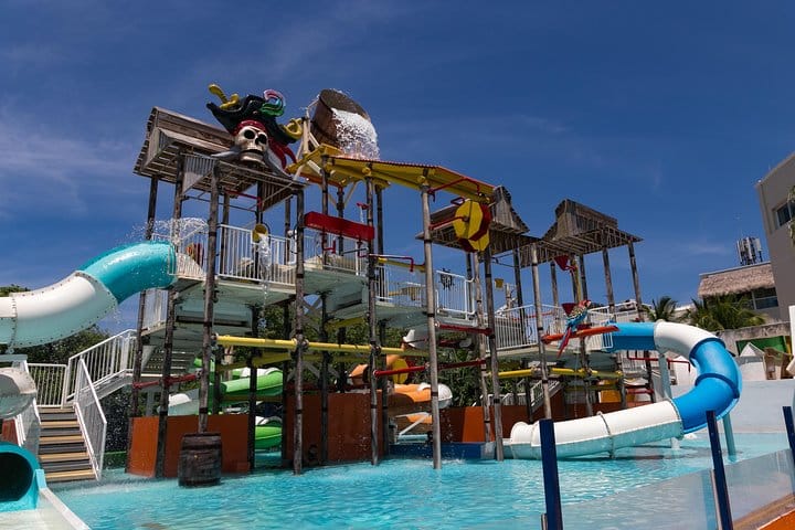 Isla Mujeres Day Tour with Beach Club and Buffet Lunch from Cancun 8