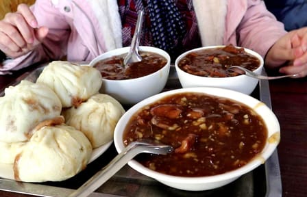 Beijing Hutong Breakfast Food Tour with Local Guide