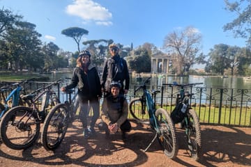 Guided E-Bike Tour of Villa Borghese and Pincio in Rome