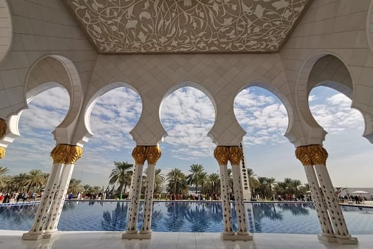 From Dubai : Abu Dhabi City Tour Including Le Louvre Museum Ticket