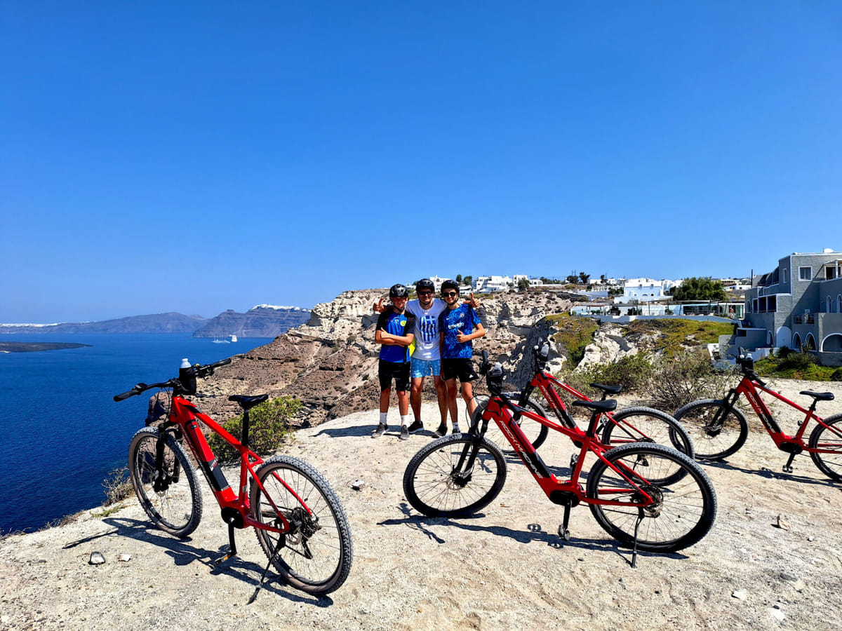 e-Bike Santorini Tour: Morning or Sunset