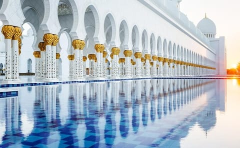 Explore Qasr Al Watan: A Cultural Tour in Abu Dhabi