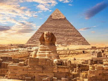 Private Hurghada to Cairo Tour: Pyramids & Grand Egyptian Museum