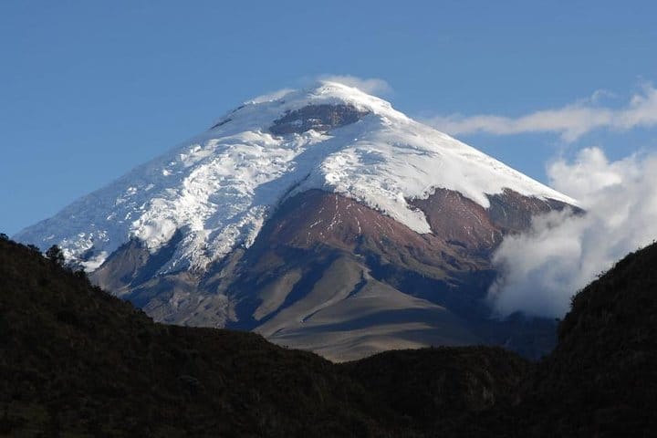 Private Tour Cotopaxi National Park, hike to 4800 meters