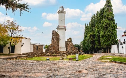 Two-Day Tour of Colonia de Sacramento from Buenos Aires