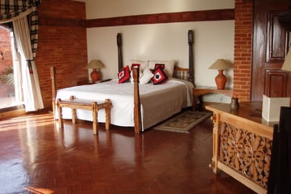 4 Days Kathmandu Luxury Package with Krishnarpan Dinner