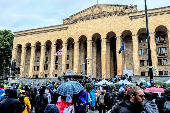 Soviet Empire Collapse: Tbilisi Walking Tour with a PhD 10
