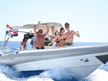 2 Hours Speed Boat in Sharm