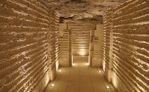 Private Day Tour: Sakkara and Dahshur Step, Bent & Red Pyramids