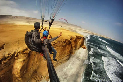 Par-07 : Paragliding Adventure – Soaring Over Paracas Reserve