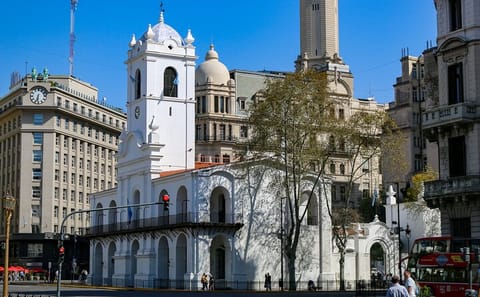 Cultural and Tango Tour in Buenos Aires Over 4 Days