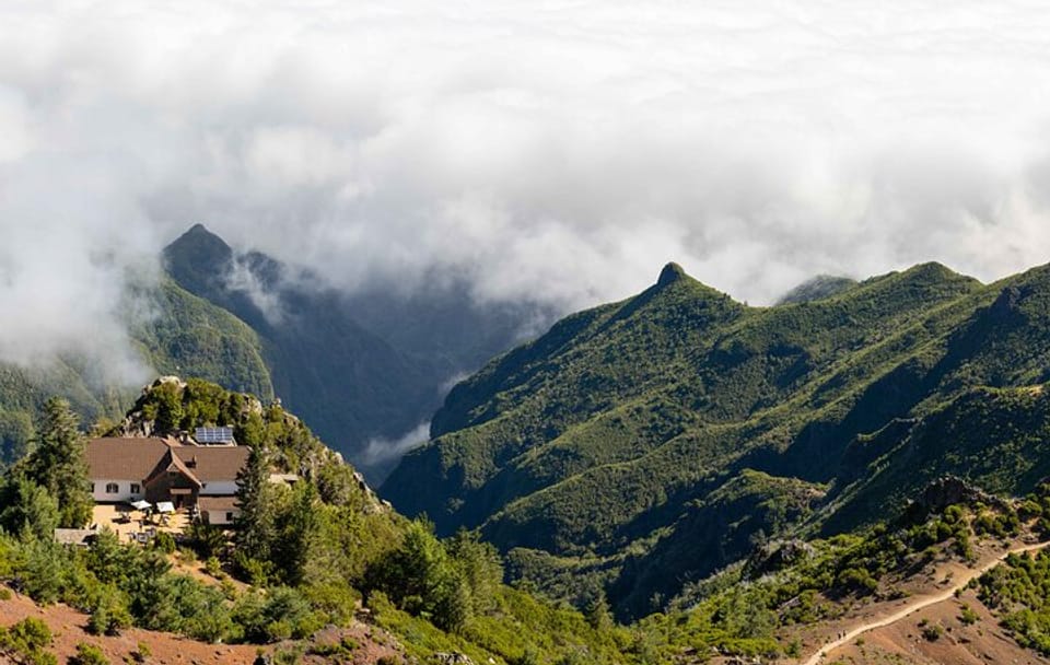 Hiking Tour to Pico Ruivo and Achada do Teixeira in Funchal