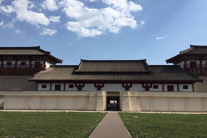 Xian Private Day Trip to Hanyanglin Mausoleum and Banpo Museum