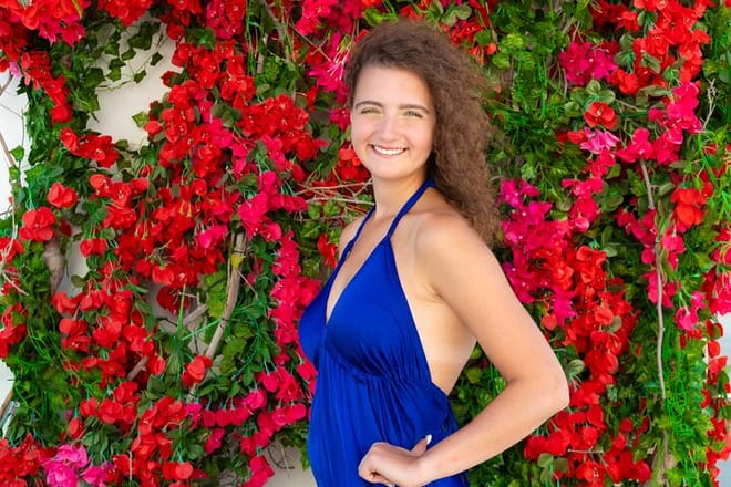Santorini Highlight Private Tour 4 hours 9