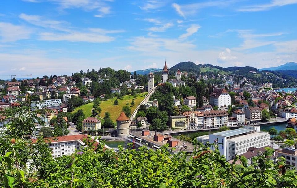 Guided Walking Tour of Lucerne's Historic Old Town