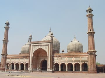 Cultural Tour of Agra and Gwalior's Historic Landmarks