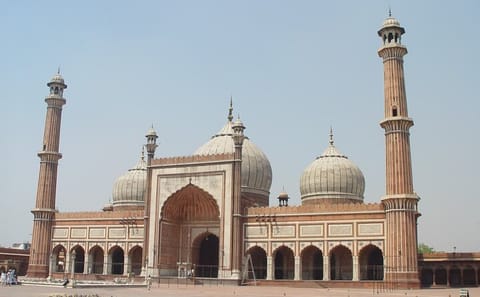 Cultural Tour of Agra and Gwalior's Historic Landmarks