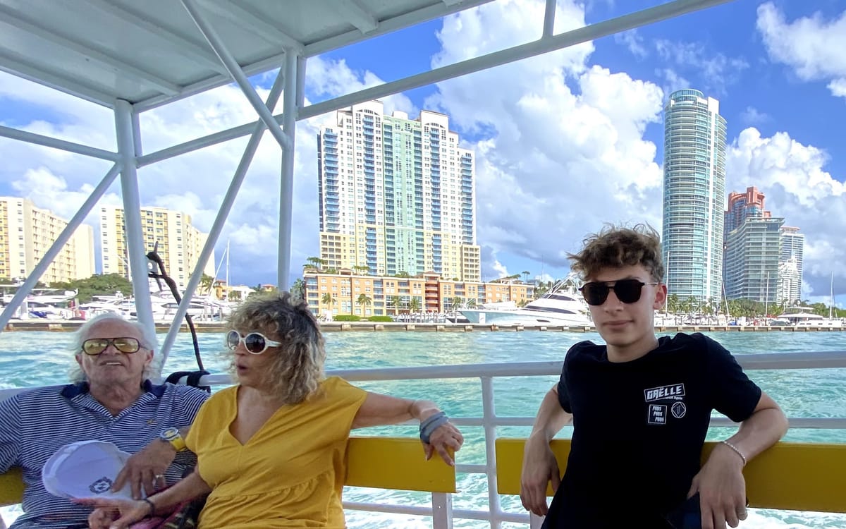 South Beach Cruise of Millionaires' Homes & Miami Skyline