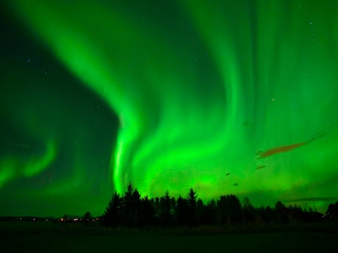 Private deutschsprachige Nordlicht-Tour mit Luxus-Van ab Reykjavík