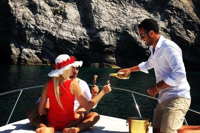 Private full day tour by boat on the Amalfi Coast photo 2