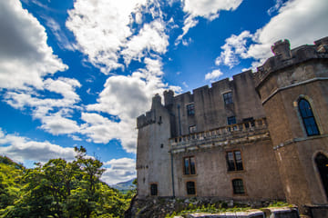 Day Trip to Fairy Pools and Dunvegan Castle from Inverness